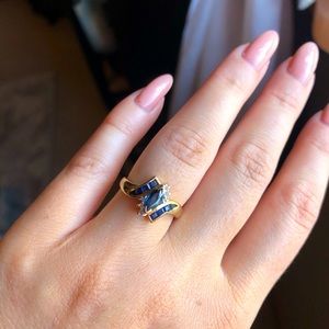 14K vintage sapphire & diamond ring
